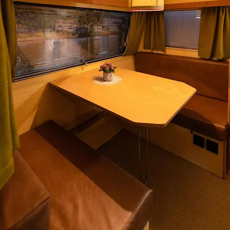 Oldtimer Camp Main Spessart مكان تخييم Collenberg