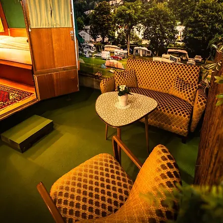 مكان تخييم Oldtimer Camp Main Spessart *