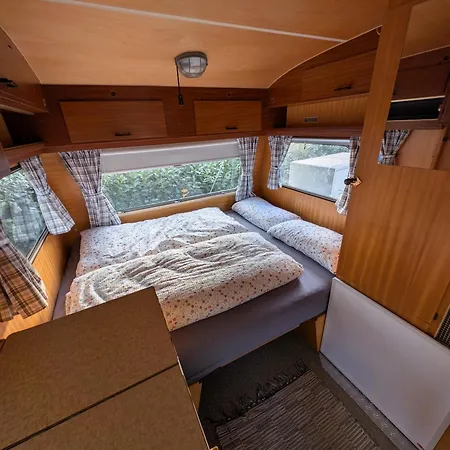 مكان تخييم Oldtimer Camp Main Spessart